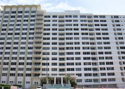  Collins Ave Apt 225