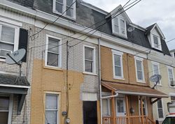  W Court St
