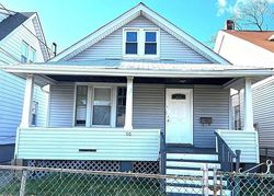  E 31st St