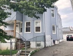  E 21st St