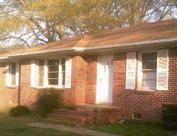  W Fambrough St