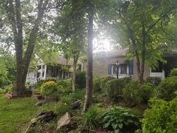  Crestwood Dr