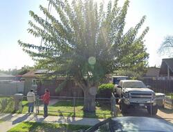  E Lamona Ave