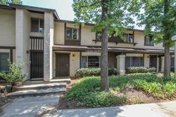 S Mollison Ave Unit 2