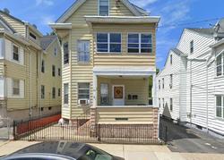  E 20th St