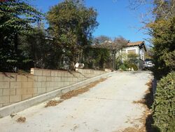  E 9th Ave