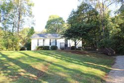  Rolling Hill Dr