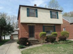  Chatworth Dr