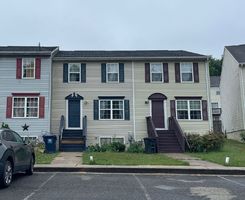  Hickory Dr