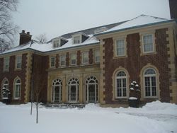  University Pl