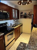  Nw 7th St Apt W315
