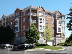  Pointe Dr Unit 409