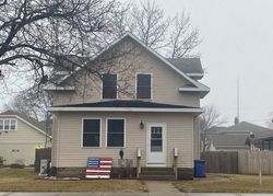  3rd St W