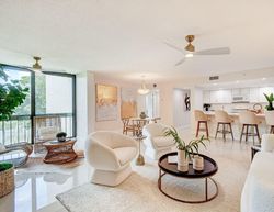  Lavers Cir Apt D404