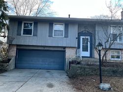 S Deerpath Dr