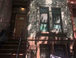  Vernon Ave