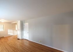  Sherwood Forest Dr