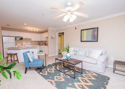  Kernan Blvd S Apt 410