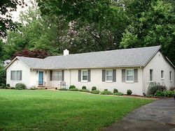  Rivermont Dr