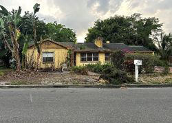 S 11th St