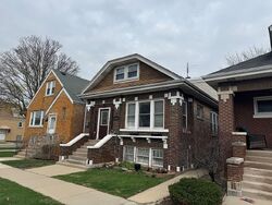  Clarence Ave