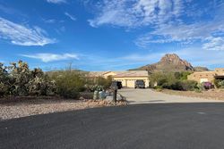  W Sunset Ranch Pl