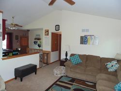  N 95th St