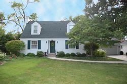 Clarendon Hills