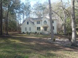 Lakewood Dr