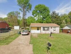  Lawnview St