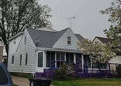  Sherry Ave