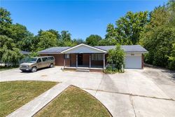 Hillcrest Dr