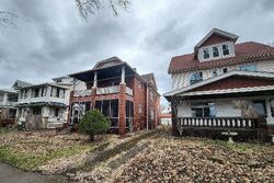  Indiana Ave
