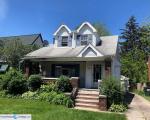  E 190th St