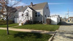  Henry Ave