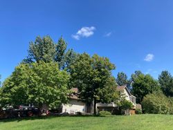  Riverside Ct