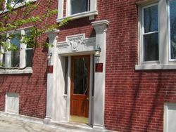  N Damen Ave Apt 2