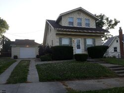  N 11th St
