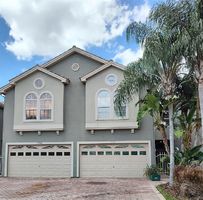  Lago Vista Blvd