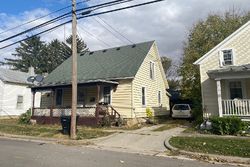  S Walnut St