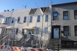  Cooper St