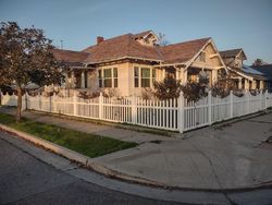  E Putnam Ave