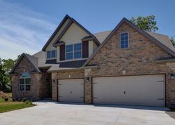  E Thorndale Dr