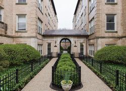  W Balmoral Ave Apt 1b