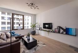  Main St Apt 1607