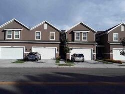  W Ashfield Dr