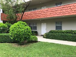  Oaks Clubhouse Dr Apt
