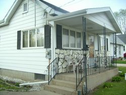  E Bronson St