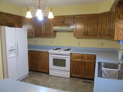 Meadow Cir