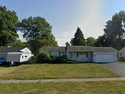  Deepwood Dr